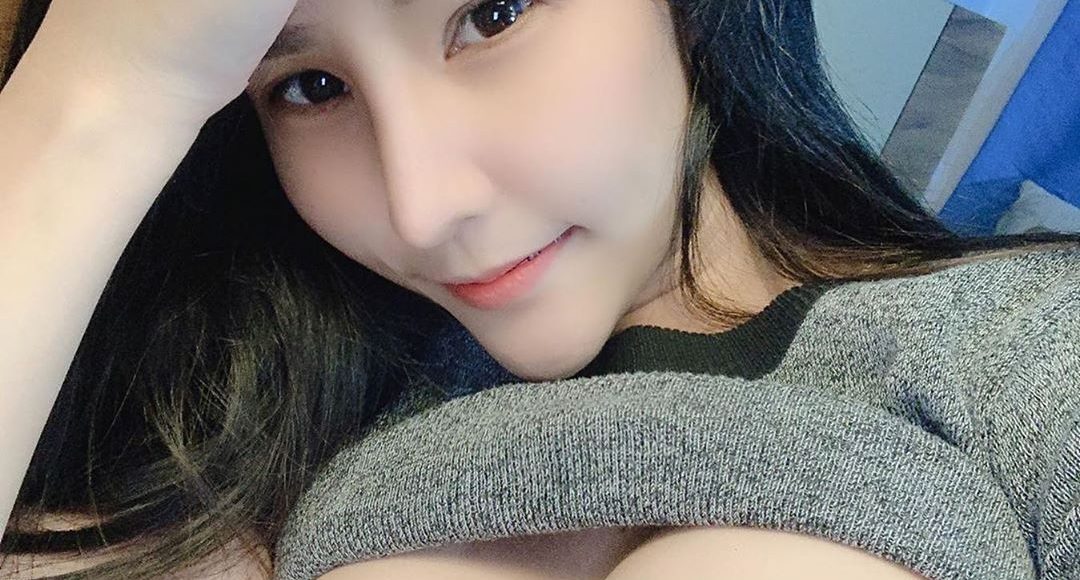 Cerita Sex Ngentot Memek Sempit Seorang Janda Binal