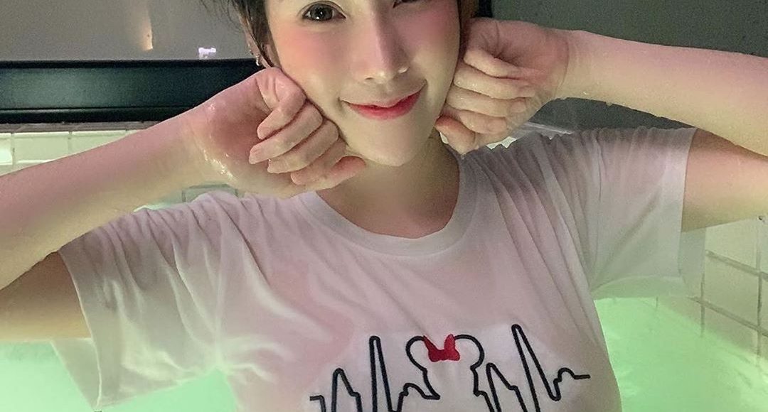 Cerita Sex Kurenggut Keperawanan Adik Kelasku